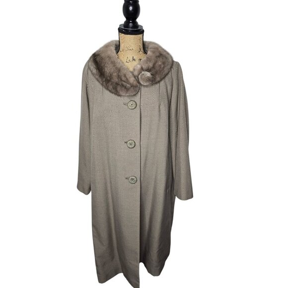Vintage 1960s Swing Coat with Real Fur Collar - Picture 1 of 16